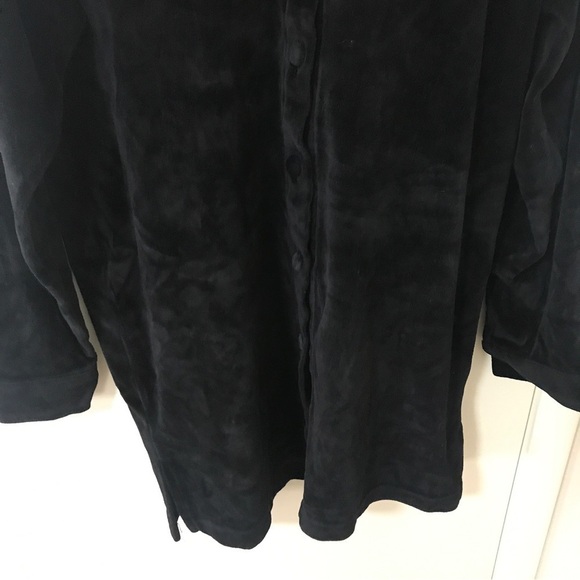Vintage Erika collection black velvet long sleeve button down shirt - Picture 7 of 9